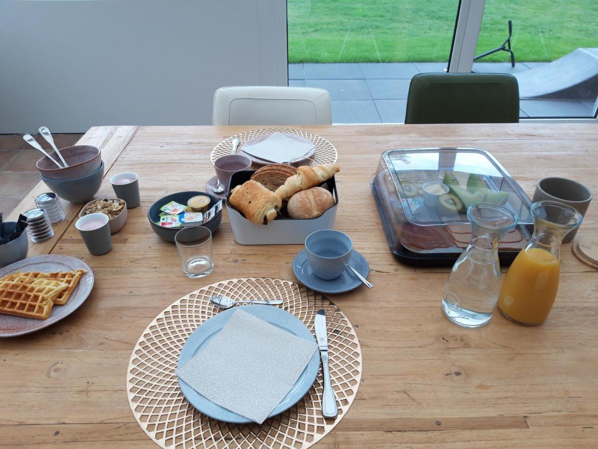 Het Koningshofje Bed & Breakfast NeerNeerpelt Екстериор снимка