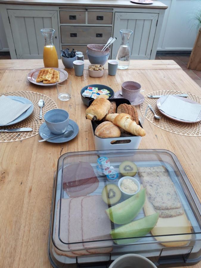 Het Koningshofje Bed & Breakfast NeerNeerpelt Екстериор снимка