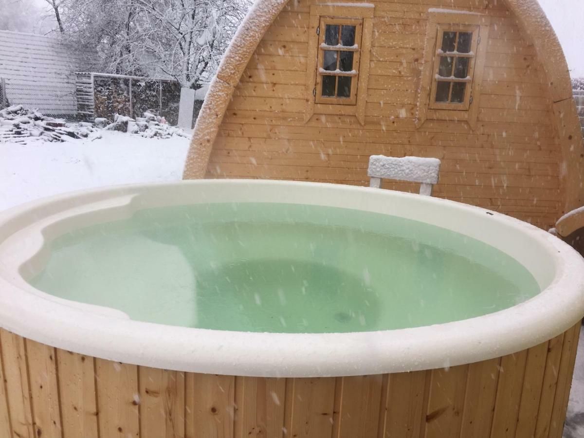 Het Koningshofje Bed & Breakfast NeerNeerpelt Екстериор снимка