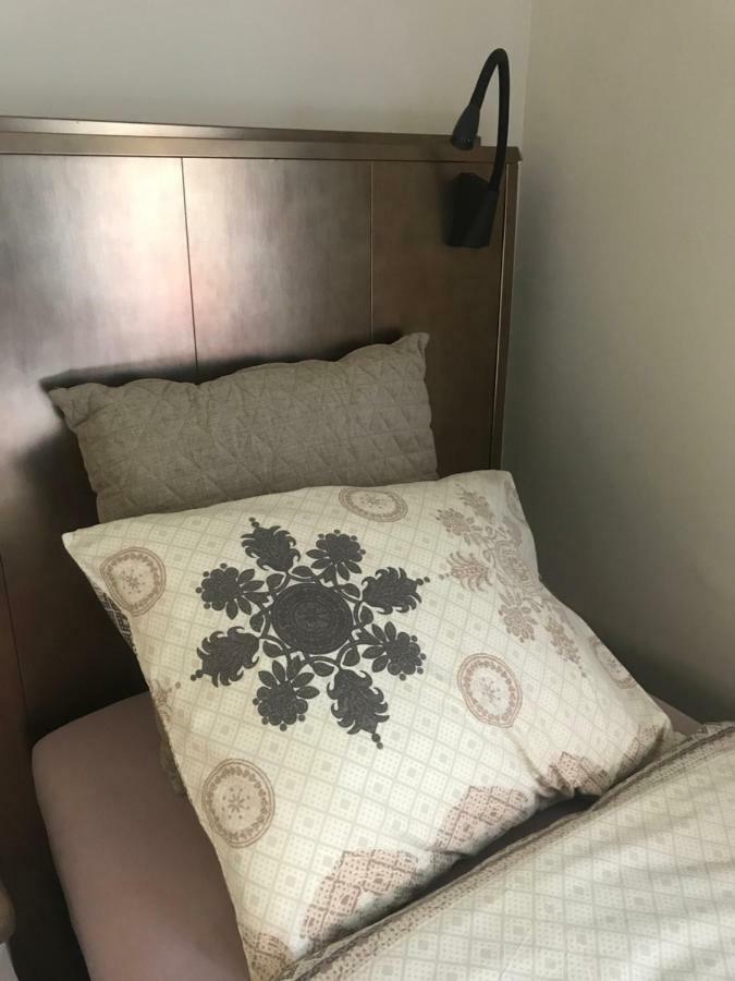 Het Koningshofje Bed & Breakfast NeerNeerpelt Екстериор снимка